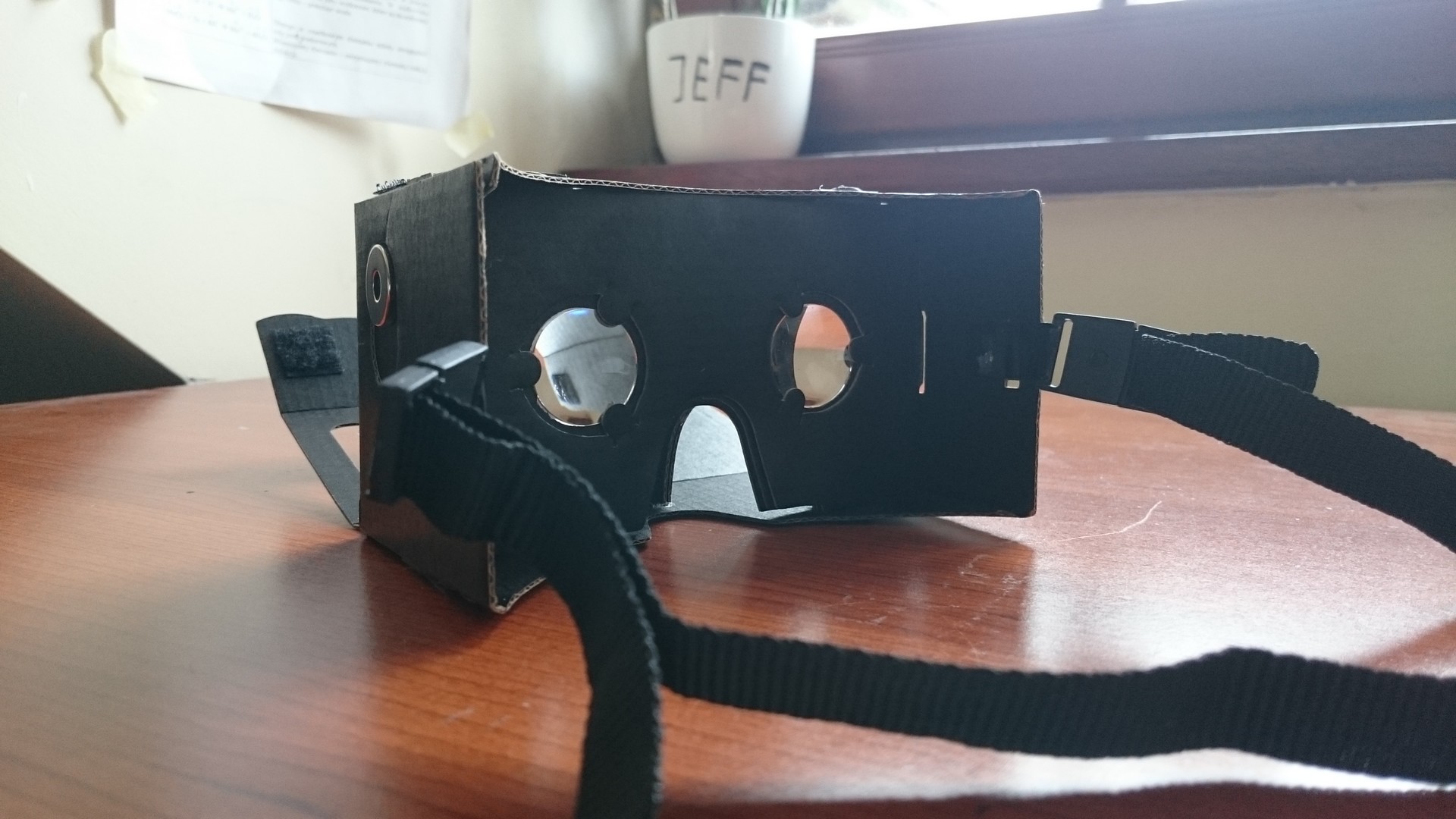 
Mamy już swoje gogle VR
, Google Cardboard - kartonowa wirtualna rzeczywistość dla każdego