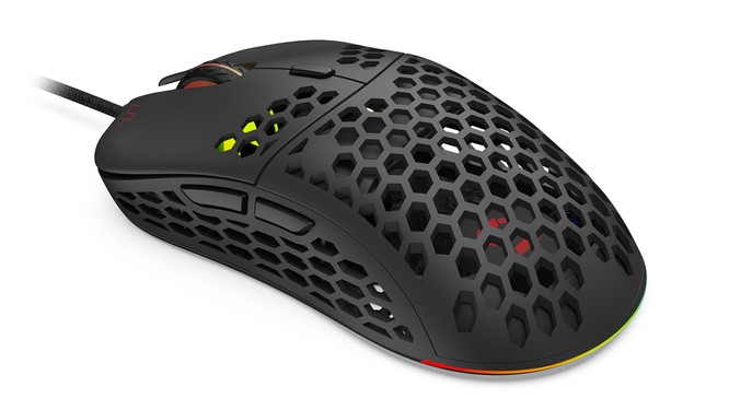 SPC Gear LIX Plus – rodzime podejście do lekkiej myszki gamingowej, Lekkie i szybkie myszki do 250 zł | TOP 5
